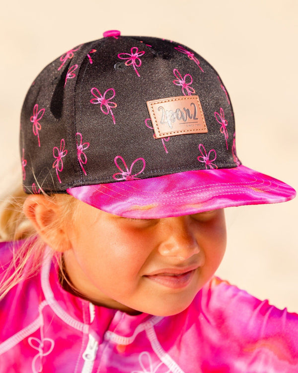 Cap Black Printed Swirl Flowers - F30VC4_044